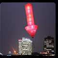 schwbender roter Pfeil 19m, Berlin Mauerfall  2009 - Events