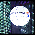 Leuchtballons schwebende h&auml;ngend (Vattenfalls Sonycenter)