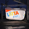 L&Auml;TTA AIR Heliumballon + Displaytechnik Quader 475cm Trussrigg, 400W HQI
